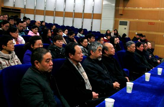 国家文化产业创新与发展研究基地成人自拍
研究中心揭牌仪式(1)副本.jpg